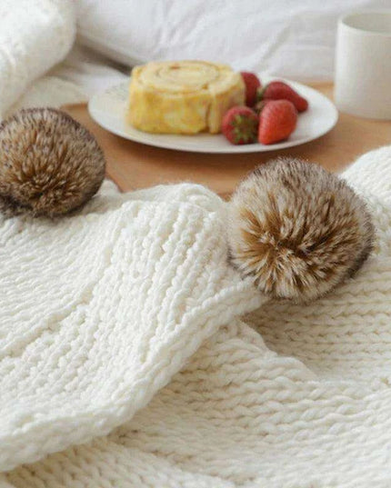 Charming Chenille Knit Throw Blanket with Delightful Pompoms - Cozy Elegance for Your Living Space