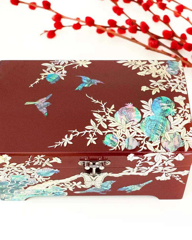 Elegant Mother of Pearl Jewelry Box with Mirror - Stylish Storage for Your Precious Gems