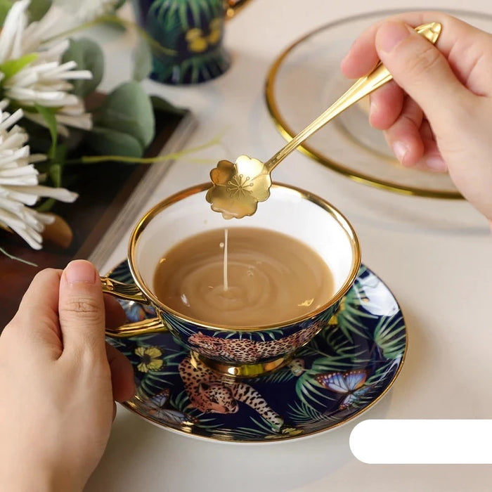 Elegance Embodied: Antique Bone China Gold Coffee Cup Plate Set - European Tea Set