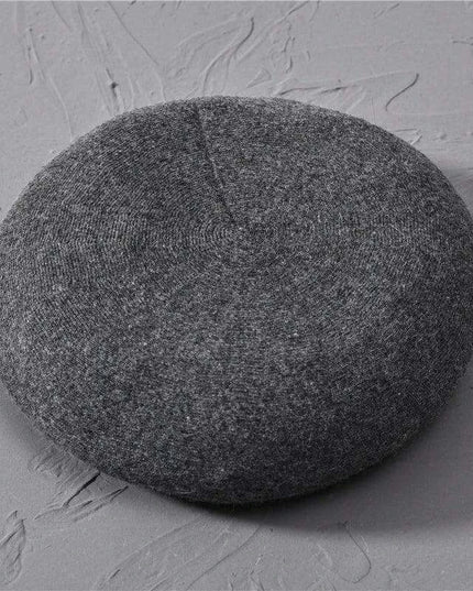 Elegant Cashmere Blend Beret - Trendy Winter Hat for Fashion-Forward Women