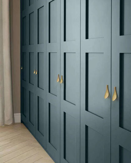 Nordic Elegance Solid Brass Gold Leaf Cabinet Knob - Enhance Your Home Aesthetics