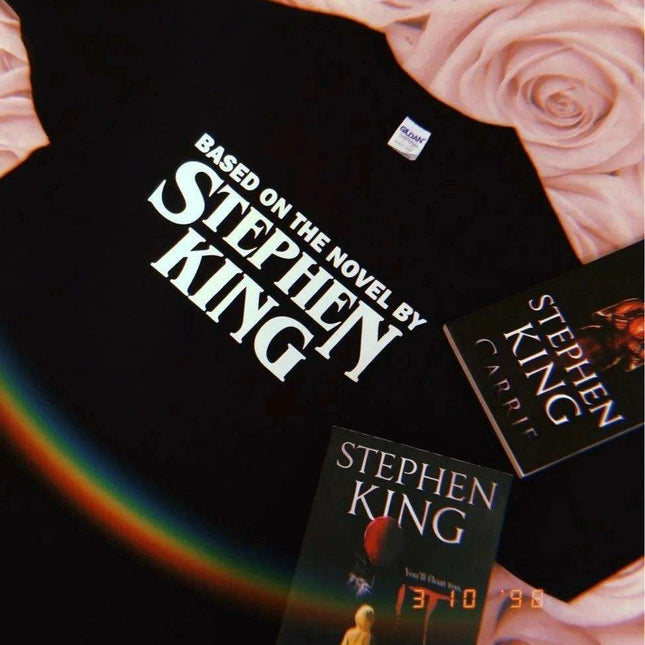 Nostalgic 90s Horror Literature T-Shirt for Stephen King Fans
