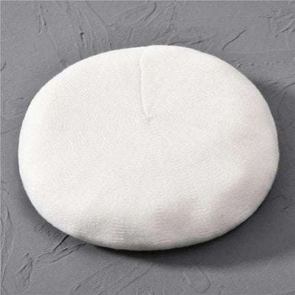 Elegant Cashmere Blend Beret - Trendy Winter Hat for Fashion-Forward Women