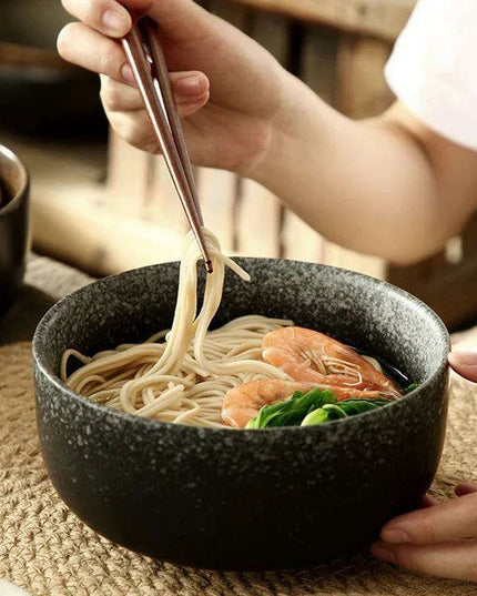 Chic Japanese Ceramic Noodle Bowl Set with Spoon and Chopsticks for Exquisite Dining Experience