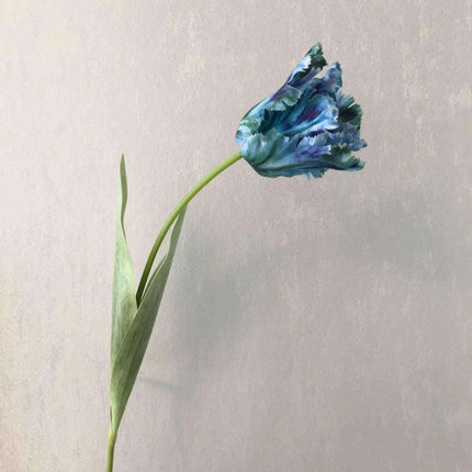 Lifelike Silk Flower Arrangement - Elegant Artificial Bouquet for Every Celebration