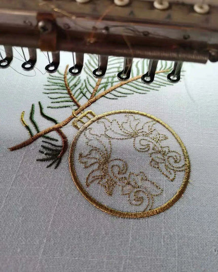 Christmas Elegance Cotton-Linen Dining Ensemble