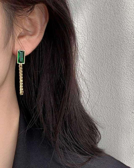 Emerald Elegance Geometric Rectangle Necklace - A Touch of Timeless Sophistication