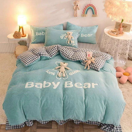 Cozy Plush Velvet Flannel Fleece Bedding Set with Adorable Toy Beardecorate - Complete Duvet Cover, Sheet, and Pillowcase Collection for Full, Queen, and King Beds