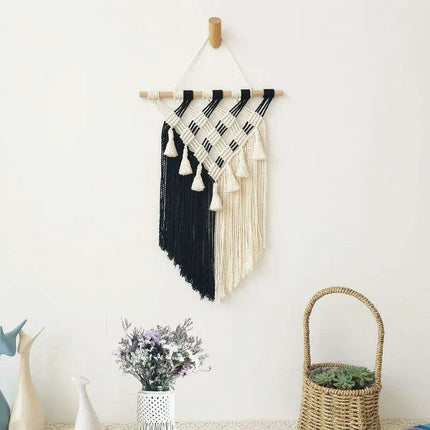 Bohemian Fringed Macrame Tapestry for Creative Home Décor