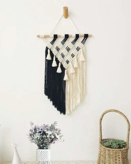 Bohemian Fringed Macrame Tapestry for Creative Home Décor