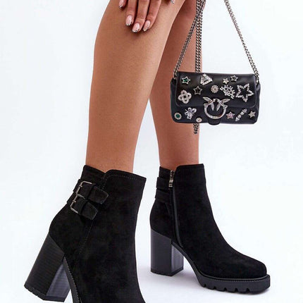 Heel boots model 185329 - Très Elite