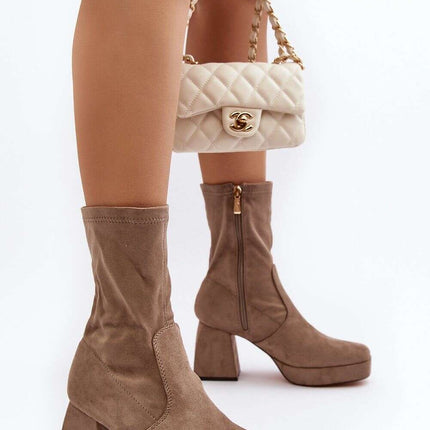Heel boots model 189383 - Très Elite