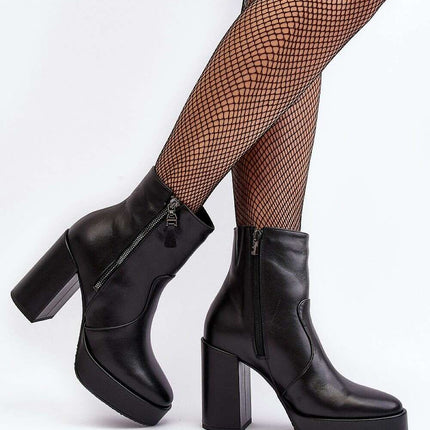 Heel boots model 190201 - Très Elite