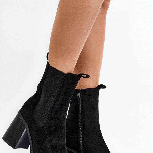 Heel boots model 191050 - Très Elite