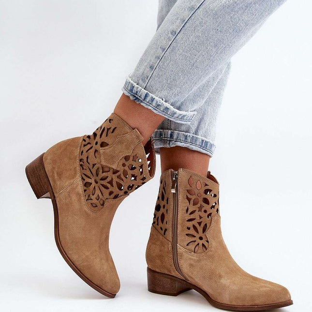 Heel boots model 191870..