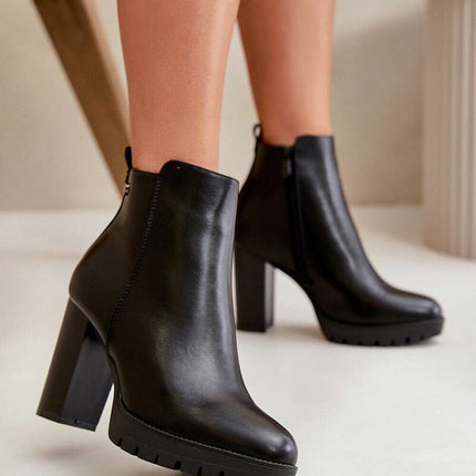 Heel boots model 199083 - Très Elite