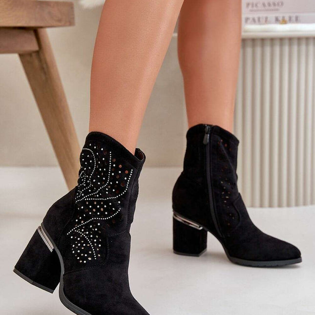 Heel boots model 199321