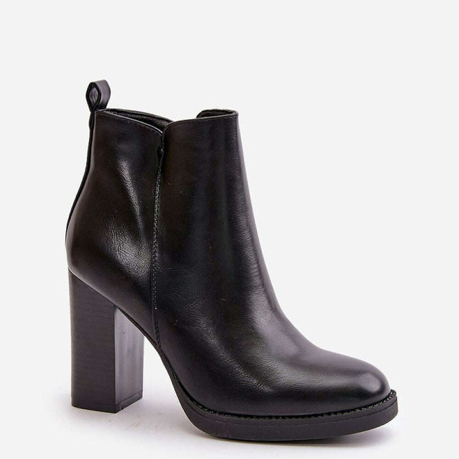 Heel boots model 199399