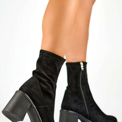 Heel boots model 200272 - Très Elite