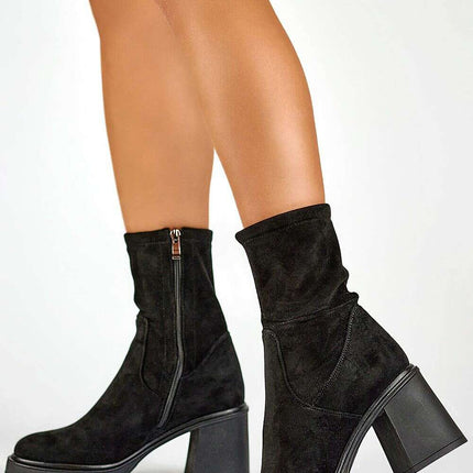 Heel boots model 200272 - Très Elite