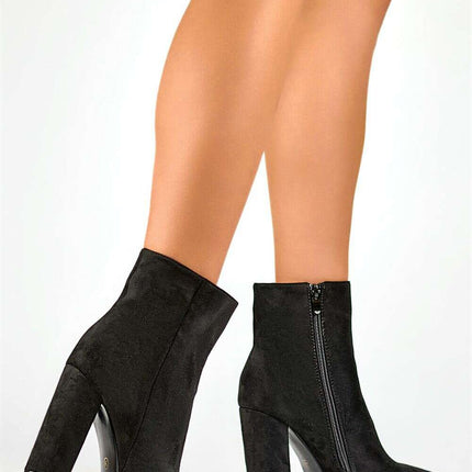 Heel boots model 200277 - Très Elite