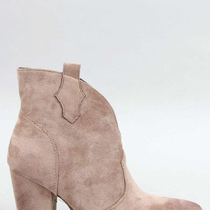 Heel boots model 200608 - Très Elite