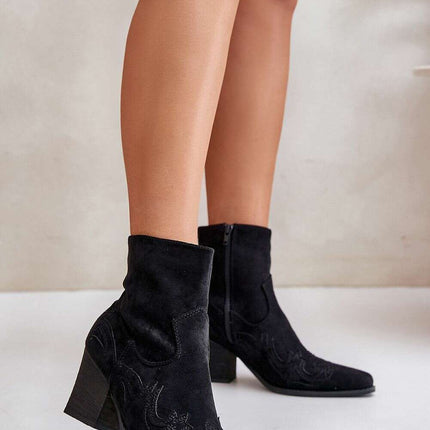 Heel boots model 200617 - Très Elite