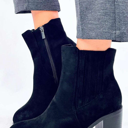 Heel boots model 200618 - Très Elite