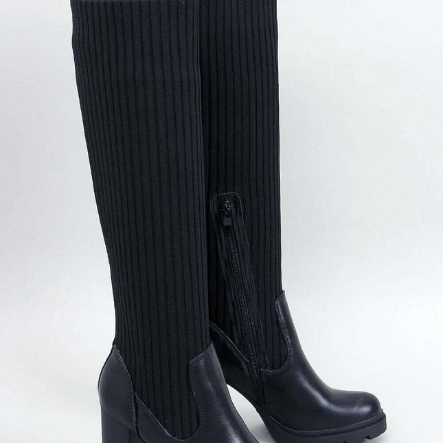 Heel boots model 200634
