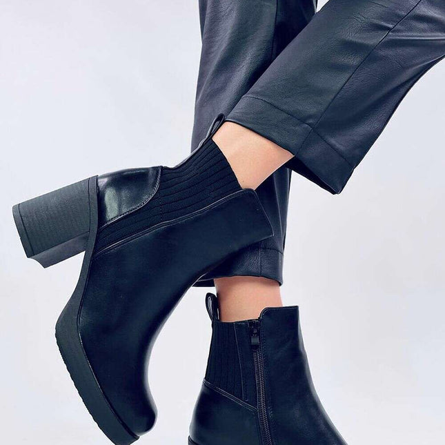 Heel boots model 200637