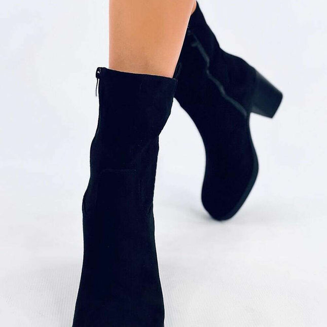Heel boots model 200643