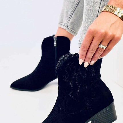 Heel boots model 200708 - Très Elite