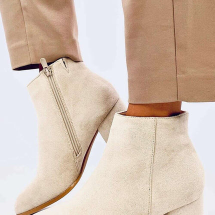 Heel boots model 200709 - Très Elite
