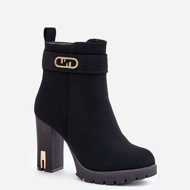 Heel boots model 200959