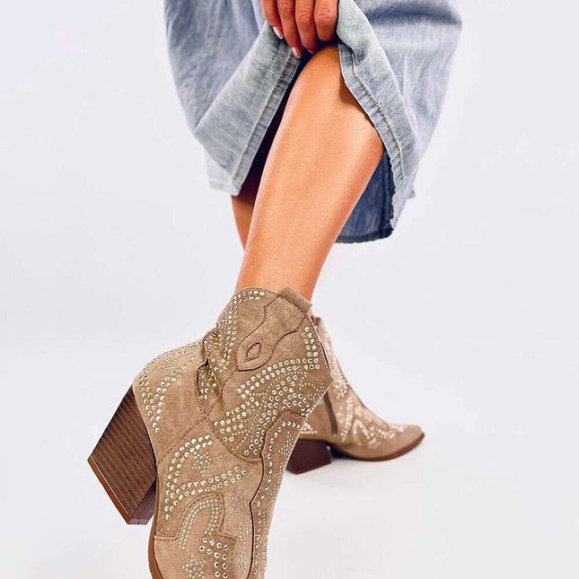 Heel boots model 200997