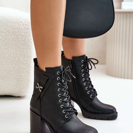 Heel boots model 201004 - Très Elite