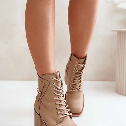 Heel boots model 201004 - Très Elite
