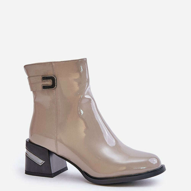 Heel boots model 201017