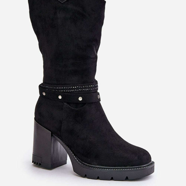 Heel boots model 201023