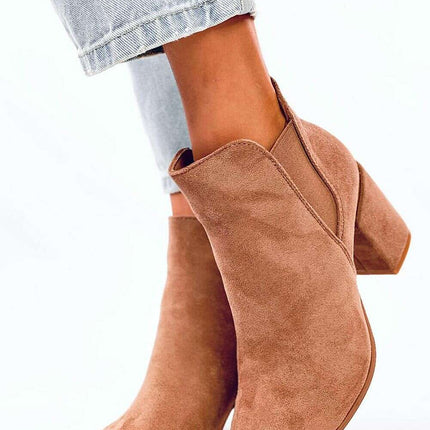 Heel boots model 201060 - Très Elite
