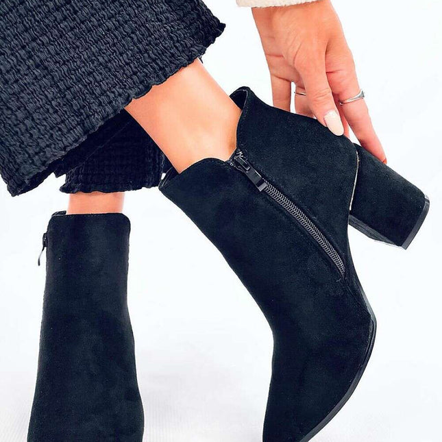 Heel boots model 201061