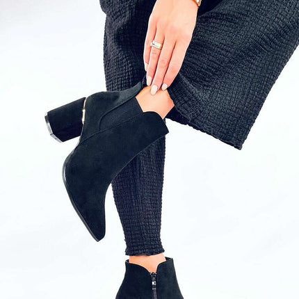Heel boots model 201061 - Très Elite