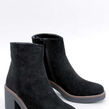 Heel boots model 201372 - Très Elite