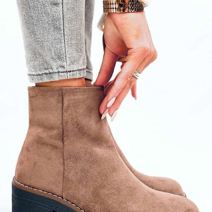 Heel boots model 201373 - Très Elite