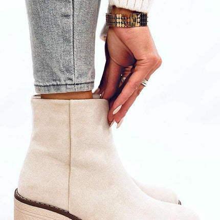 Heel boots model 201374 - Très Elite