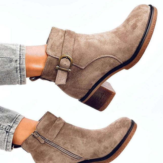 Heel boots model 201395