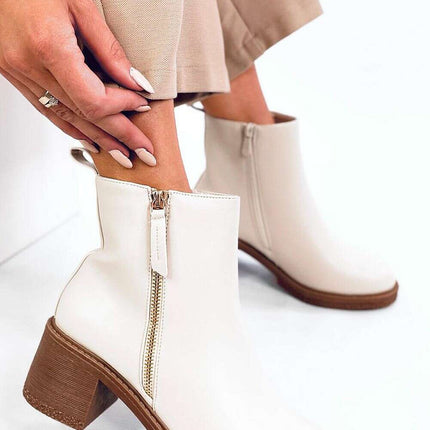 Heel boots model 201398 - Très Elite