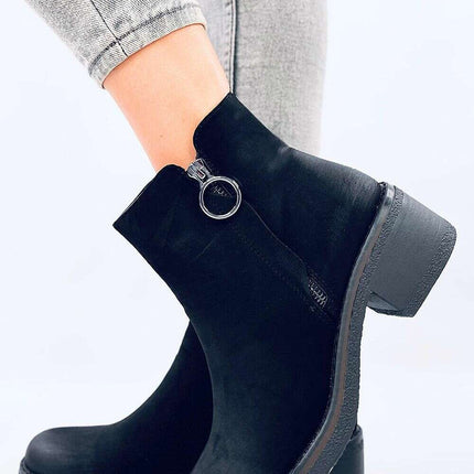 Heel boots model 201972 - Très Elite