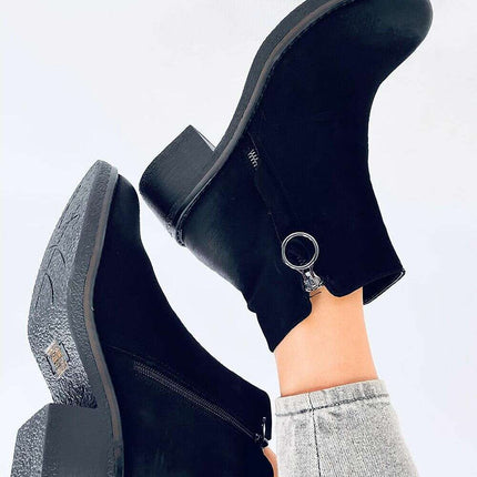 Heel boots model 201972 - Très Elite