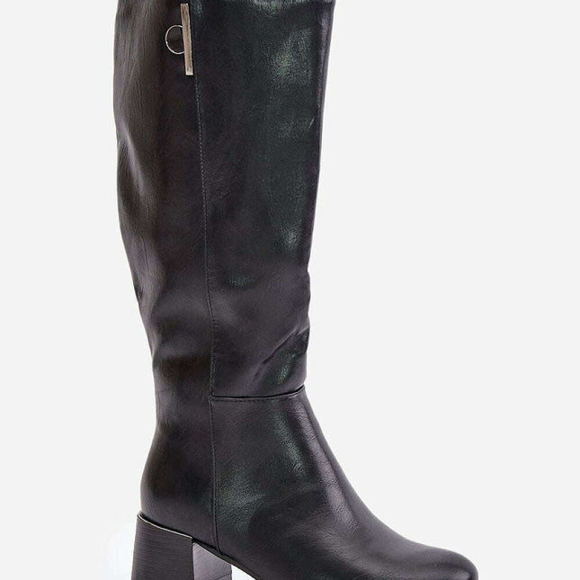 Heel boots model 202034